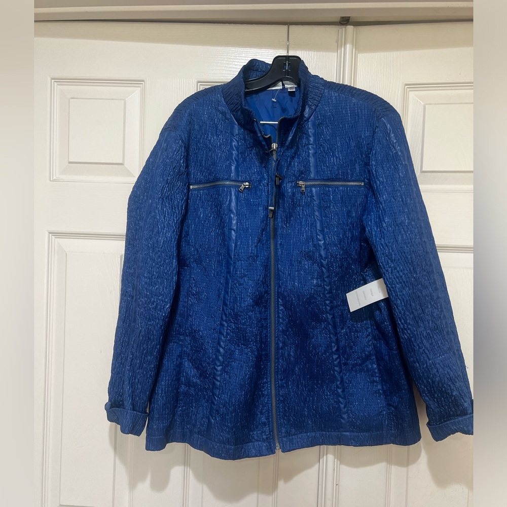 Chico's Zenergy Women Size 3 Carbon Blue Crinkle Shine Jacket Old Money Chic